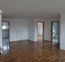 Großzügige 5-Zimmer-Wohnung NES-Brendlorenzen - Bad Neustadt an der Saale