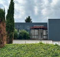 Attraktive Büroräume mit Terrasse in ruhiger Lage im Gewerbegebiet - Mutterstadt