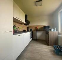 Sehr schöne, helle 2-Zimmer-Wohnung mit Loggia im Zentrum Weidens zu vermieten! - Weiden in der Oberpfalz
