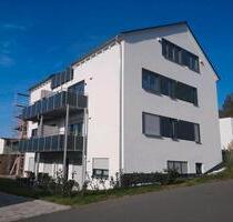 Dachgeschosswohnung - 1.120,00 EUR Kaltmiete, in Zeil am Main (PLZ: 97475)