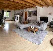 GROSSZÜGIGE 5-ZIMMER-WOHNUNG MIT BALKON & GARTEN - Tholey