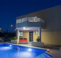 Villa in Split # beheizter Salzwasserpool # 15-19 Personen - Korntal-Münchingen