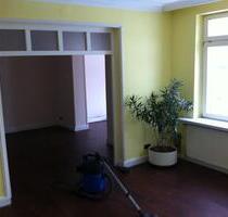 Schöne Altbauwohnung 93m² EG 2,5 Zi ab 1025 evtl. früher - Kiel Neumühlen-Dietrichsdorf