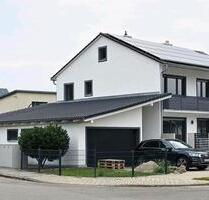 Zweifamilienhaus in idyllischer Lage von Ingolstadt, Gerolfing