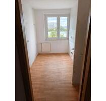 Wohnung 2 Zimmer - 450,00 EUR Kaltmiete, ca.  50,98 m² in Halle (Saale) (PLZ: 06124) Halle-Neustadt