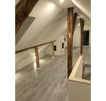 Perfekte Lage, lichtdurchflutet, offen und großzügig, Atelier, teilmöbliert - Stuttgart Bad Cannstatt