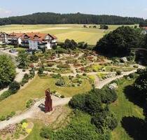 Renovierte Wohnung mit direktem Parkblick, Aufzug und Stellplatz - Bad Emstal