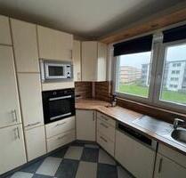 Schöne 3,5 Zimmer Wohnung mit Balkon, Keller und Parkplatz - Ellerau