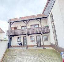 Stilvolle 2-Zimmer-Wohnung mit Kachelofen und Balkon – Wohnen mit Atmosphäre - Groß-Umstadt