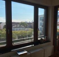 Traumhafte 2ZKB mit Skyline-Blick & Loggia - perfekt angebunden - Frankfurt am Main Rödelheim