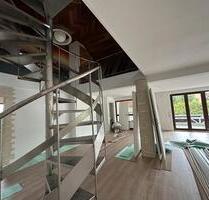 6-Zimmer-Wohnung mit Galerie, Terrasse,Vorhof Keller 181qm - Detmold Hakedahl