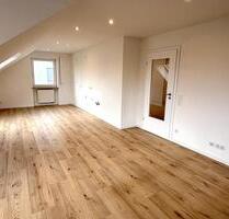 Helle 3-Zimmer-Wohnung mit Balkon in Eibelstadt, Erstbezug