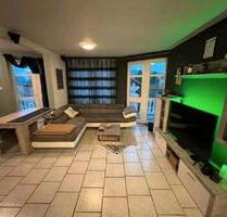 Wunderschöne geräumige 2,5-Zimmer-Wohnung im DG mit Balkon in Har - Pommelsbrunn