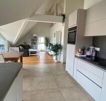 Sonnige Dachgeschosswohnung mit großer Terrasse - Alfdorf