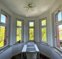 Gepflegte 1-Zimmer-Wohnung mit Wintergarten und großem Bad in Leipzig-Stötteritz