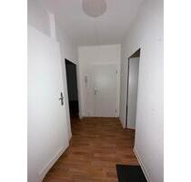 Zweiraumwohnung (teilmöbliert) mit WBS, für zwei Personen - Berlin Marzahn-Hellersdorf