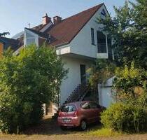 1-Zimmer-Wohnung in ruhiger DHH mit Terrasse, Top-Lage in Alzenau