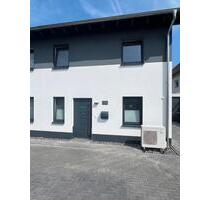 Doppelhaus - 469.000,00 EUR Kaufpreis, in Grafschaft (PLZ: 53501)