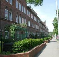 Willkommen Zuhause: Gemütliche 2-Zimmer-Dachgeschoßwohnung - Kiel Wik