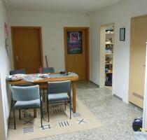 1 Zimmer in WG ab 1. 11. frei( für 11 Monate) - Stutensee