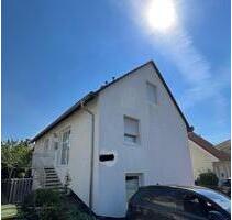 Einfamilienhaus mit Einliegerwohnung in Lohfelden Ochshausen