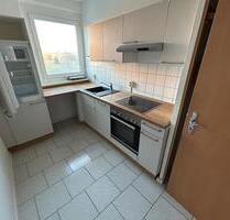 Einbauküche und Balkon! Schnell sein und neuer Mieter werden! - Aschersleben