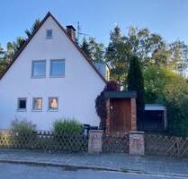 Freistehendes kernsaniertes Einfamilienhaus mit großem Garten, Eb - Nürnberg Falkenheim