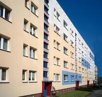 Gemütliche 2-Raum-Wohnung mit Badewanne und Balkon - Gera Alt-Bieblach