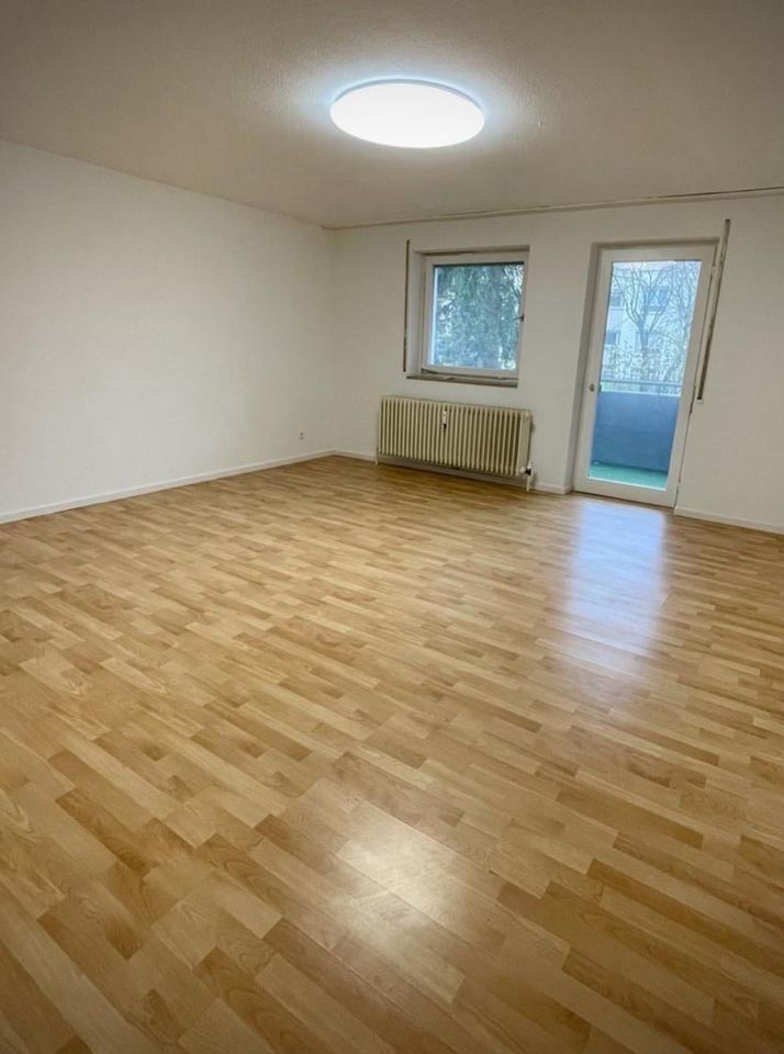 1-Zimmer-EG-Wohnung mit Balkon - 800,00 EUR Kaltmiete, ca.  36,00 m² in Möglingen (PLZ: 71696)