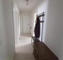 4-Zimmer Hochparterre mit Balkon und Gartenanteil - Pegnitz