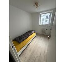 WG-Zimmer in 2er-WG in Berlin – 700€ warm, Anmeldung möglich