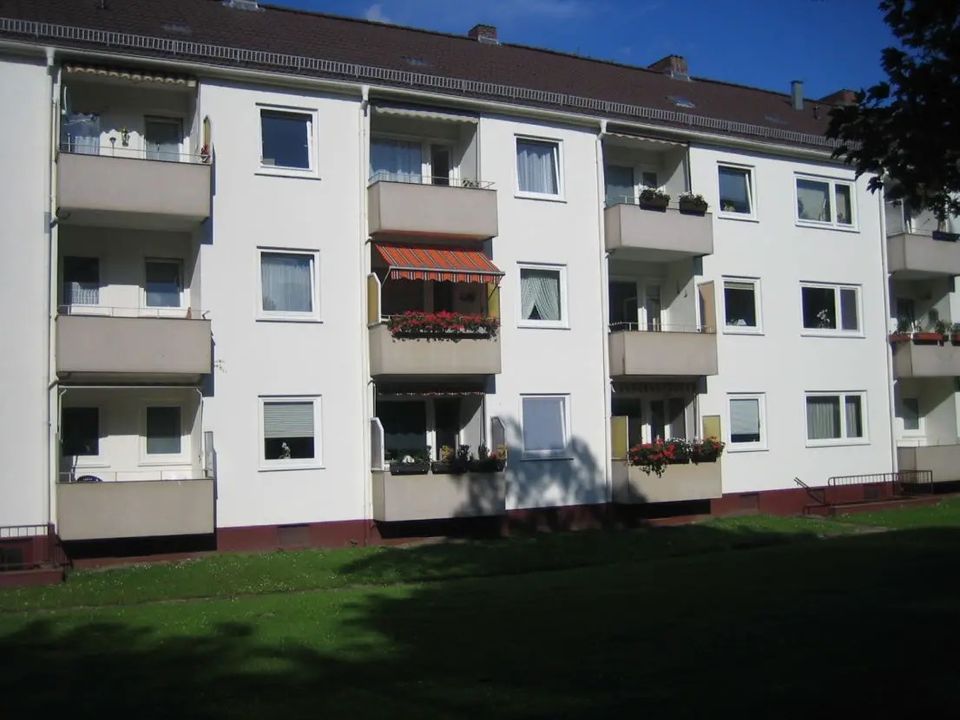 3 Zimmer Eigentumswohnung - 195.000,00 EUR Kaufpreis, ca.  73,00 m² in Pinneberg (PLZ: 25421)