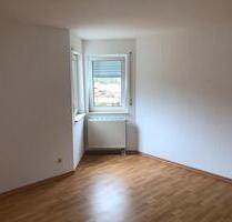 3-Raum-Dachgeschosswohnung- hell, ruhig in Untermaßfeld ab 01.11. - Meiningen