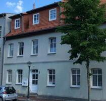 DEMMIN-ZENTRUM-SEHR SCHÖNE 2-ZIMMER-WOHNUNG