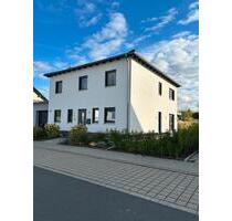 Einfamilienhaus mit Doppelgarage - Prichsenstadt