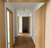 Wohnen in Citynähe mit Aufzug und Balkon - Wir renovieren für Sie - Chemnitz