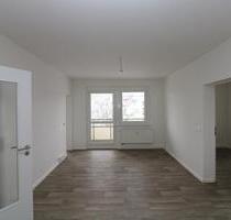 Einziehen und Wohlfühlen - stadtnahe 3RW mit Balkon und Badewanne - Freiberg