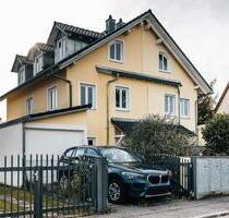 Sonnige Doppelhaushälfte mit Süd-Garten in München-Am Hart