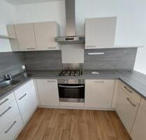 EBK Balkon Badewanne - 330,00&nbsp;EUR Kaltmiete, ca.&nbsp; 48,97&nbsp;m&sup2; in Chemnitz (PLZ: 09130) Hilbersdorf