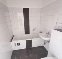 Schicke 3 Zimmer Wohnung mit Balkon - Dessau-Roßlau