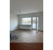 Frisch renovierte 3-Zimmer-Wohnung in Hofheim am Taunus-Marxheim