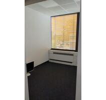 Büroraum zur Untermiete - 280,00&nbsp;EUR Kaltmiete, ca.&nbsp; 16,00&nbsp;m&sup2; in Lemgo (PLZ: 32657)