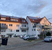 Helle 2-Zimmer-Wohnung mit 80 qm mit Einbauküche in Heilsbronn