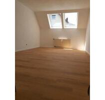 2 Zimmer DG Wohnung mit Balkon 60qm in Aalen Unterrombach