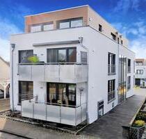 MODERNE WOHNUNG-mit Balkon-hell-barrierefrei, Wohnen mit Komfort in Duisburg-Baerl