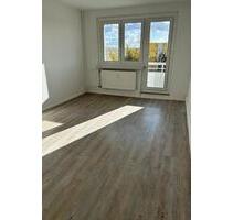 Schnell sein: Bezahlbare 4-Zimmer-Wohnung mit Balkon! - Halle (Saale) Silberhöhe