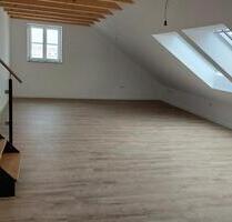 Loft-Wohnung - Große Wohnung mit Galerie - Geisenhausen