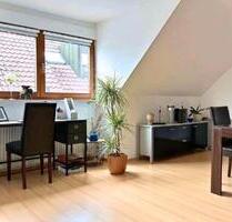 Schöne 2 Zimmer 70 qm Wohnung mit Balkon in Altbach zu vermieten.