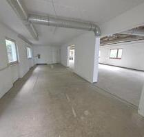 Königswinter-Heisterbacherrott: Vielseitige Halle – Ideal für stilles Gewerbe