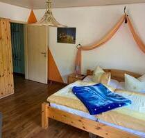 Doppelzimmer mit Balkon, ruhige Lage, nähe Kurklinik ab 50€ - Bad Liebenstein